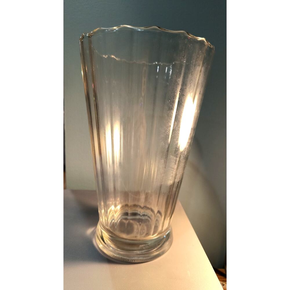 781. Anchor Hocking Vintage Clear Glass Vase